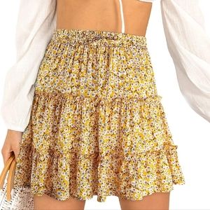 Alelly Mustard FloralHigh Waist Ruffle Mini Skirt Size Medium